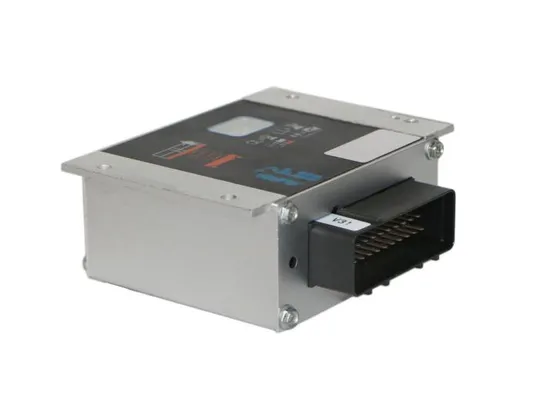 HL-C2036 车载控制器实物图