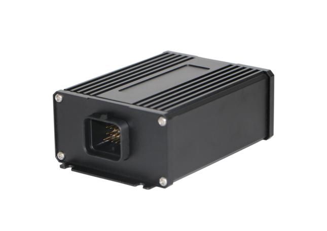 HL-C8026A 车载控制器实物图